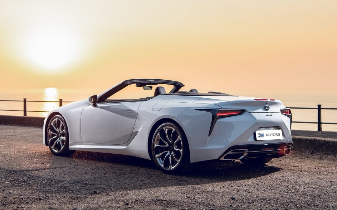 The Benefits of Buying a Car from a Certified Dealership like Prosure Motors vs. Gumtree or Small One-Man Band Businesses